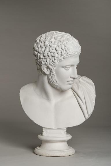Büstenausschnitt von der Statue eines Heroen, sog. Diomedes