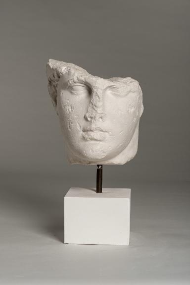 Kopf der Athena aus Larisa