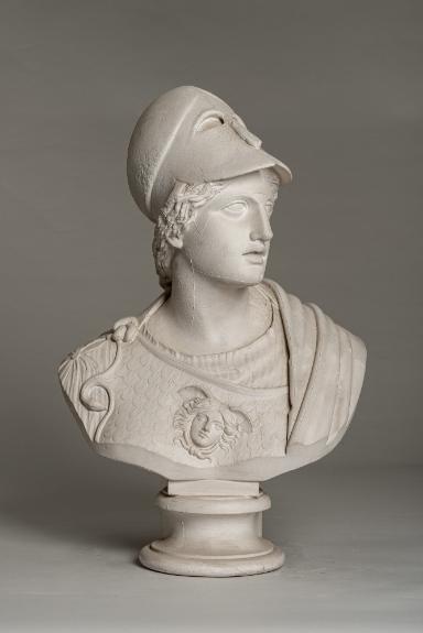 Kopf der Athena im sog. Typus Rospigliosi auf moderner Büste, sog. Athena Glienicke