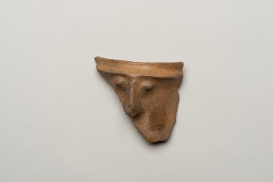 Fragment eines anthropomorphen Gefäßes
