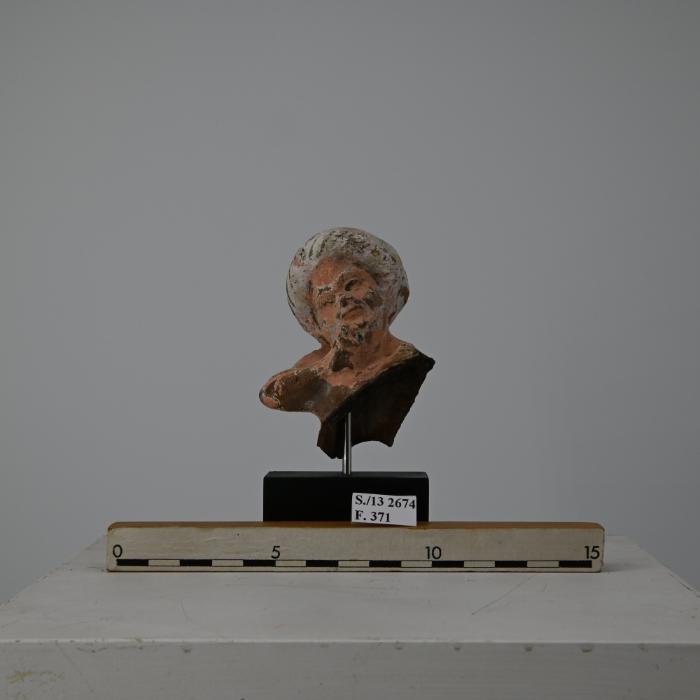 Figurine: Torso eines Tänzers
