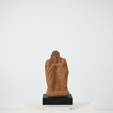 Figurine: zwei Priester auf einer Basis