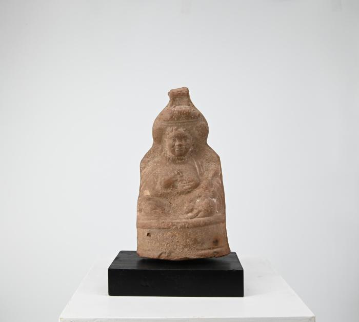 Figurine: Stillende Mutter (Isis ?)