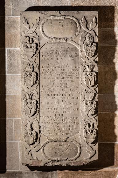 Grabplatte für Johann Friedrich von Schweinitz