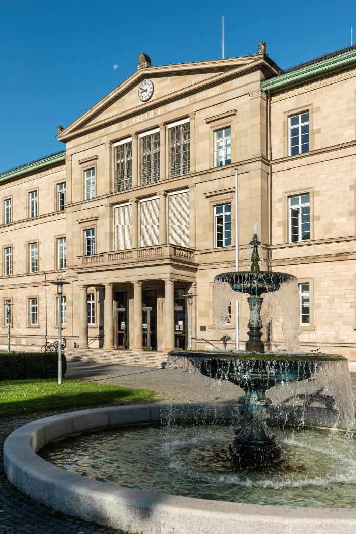 Zwei Brunnen